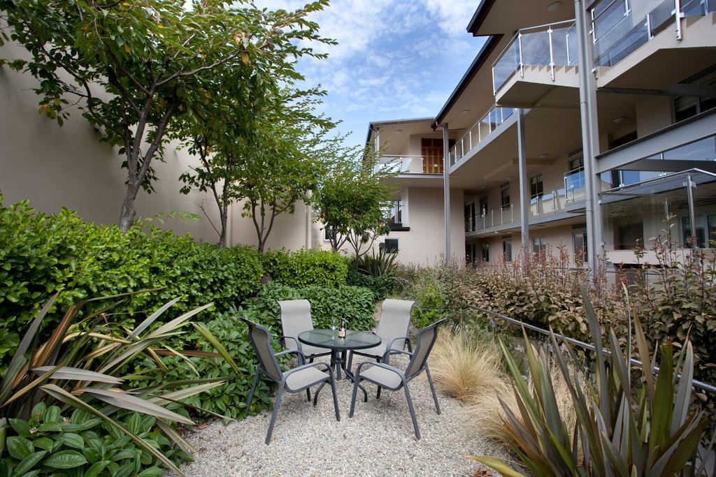 Lakeside Apartments Wanaka Esterno foto