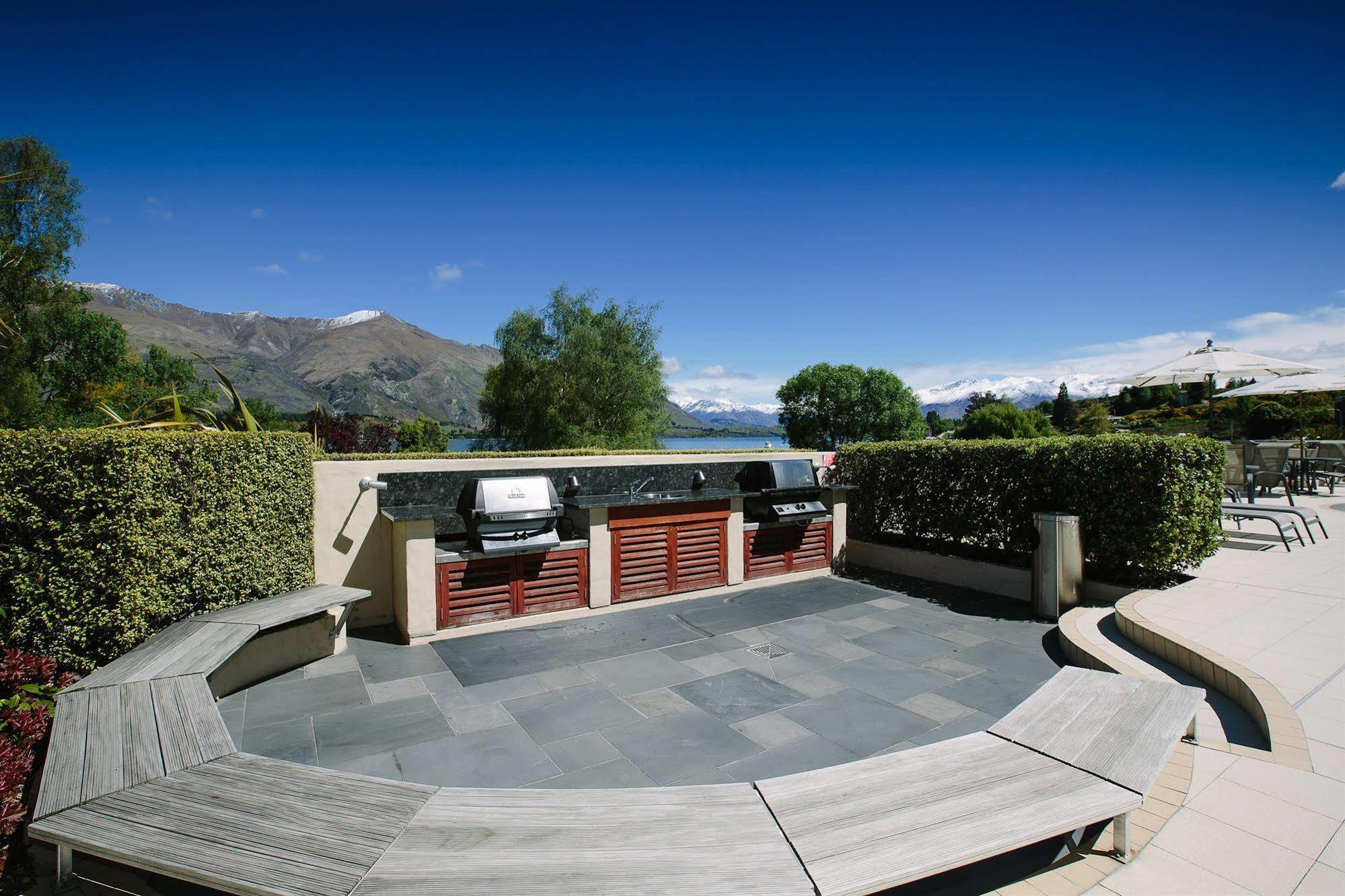 Lakeside Apartments Wanaka Esterno foto