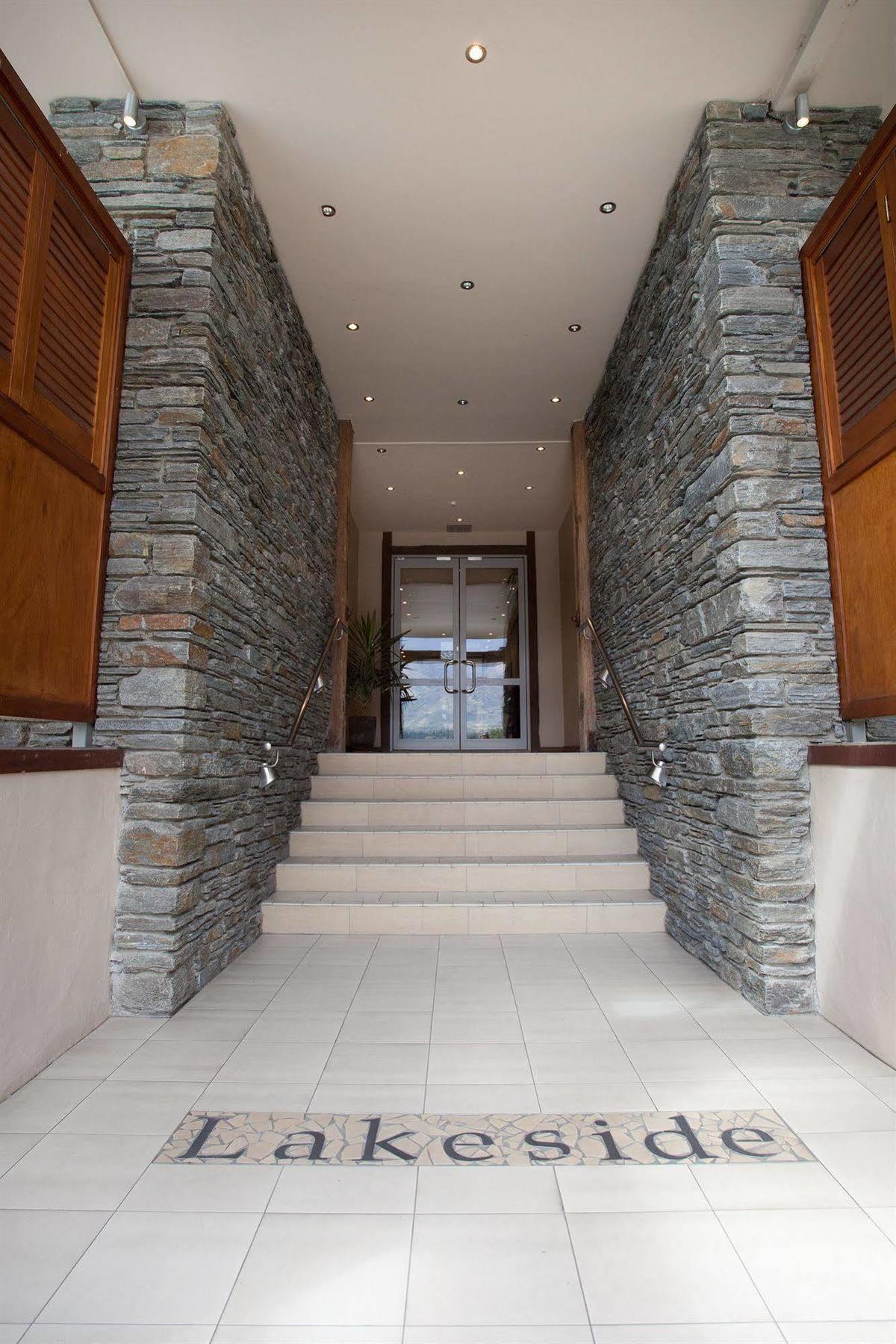 Lakeside Apartments Wanaka Esterno foto